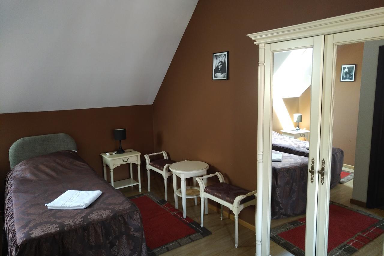 Cristian Inn Bagian luar foto