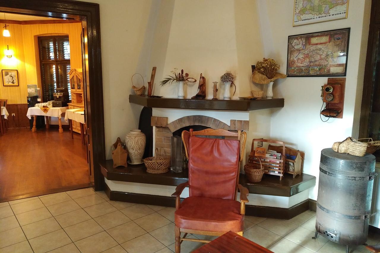 Cristian Inn Bagian luar foto