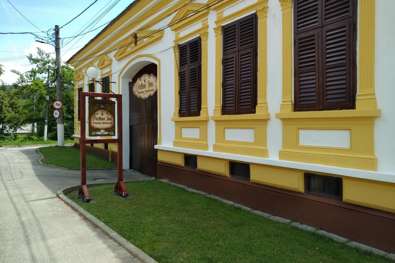 Cristian Inn Bagian luar foto