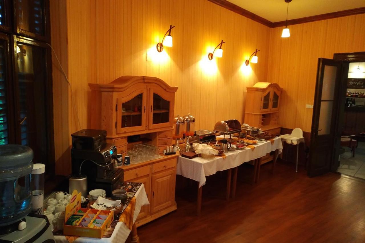 Cristian Inn Bagian luar foto