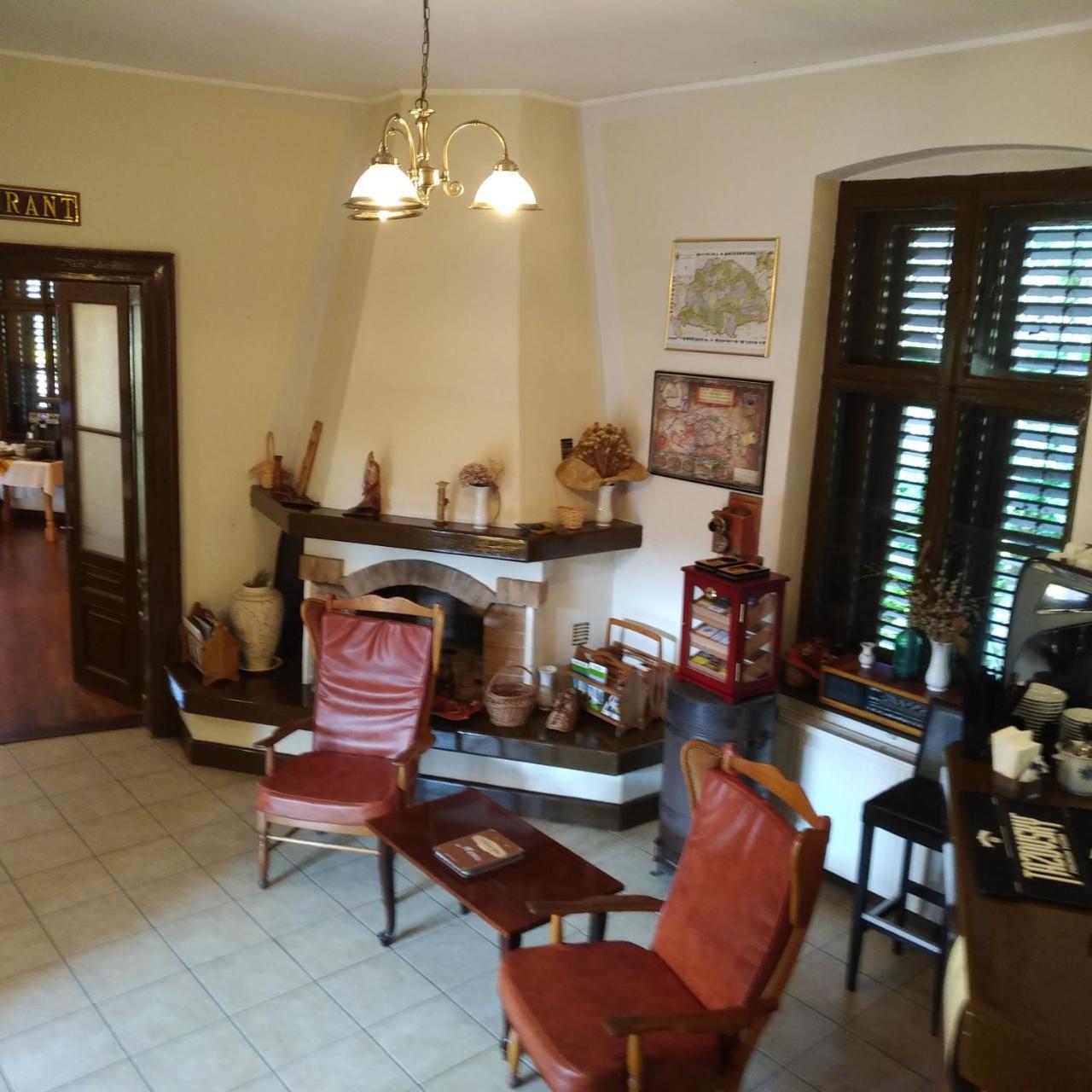 Cristian Inn Bagian luar foto