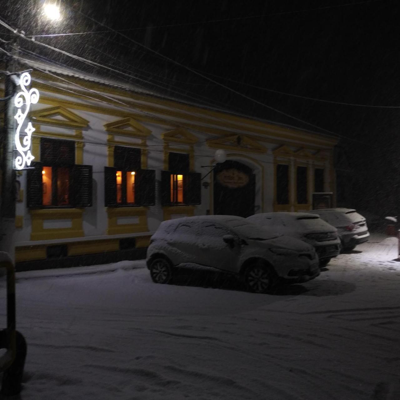 Cristian Inn Bagian luar foto