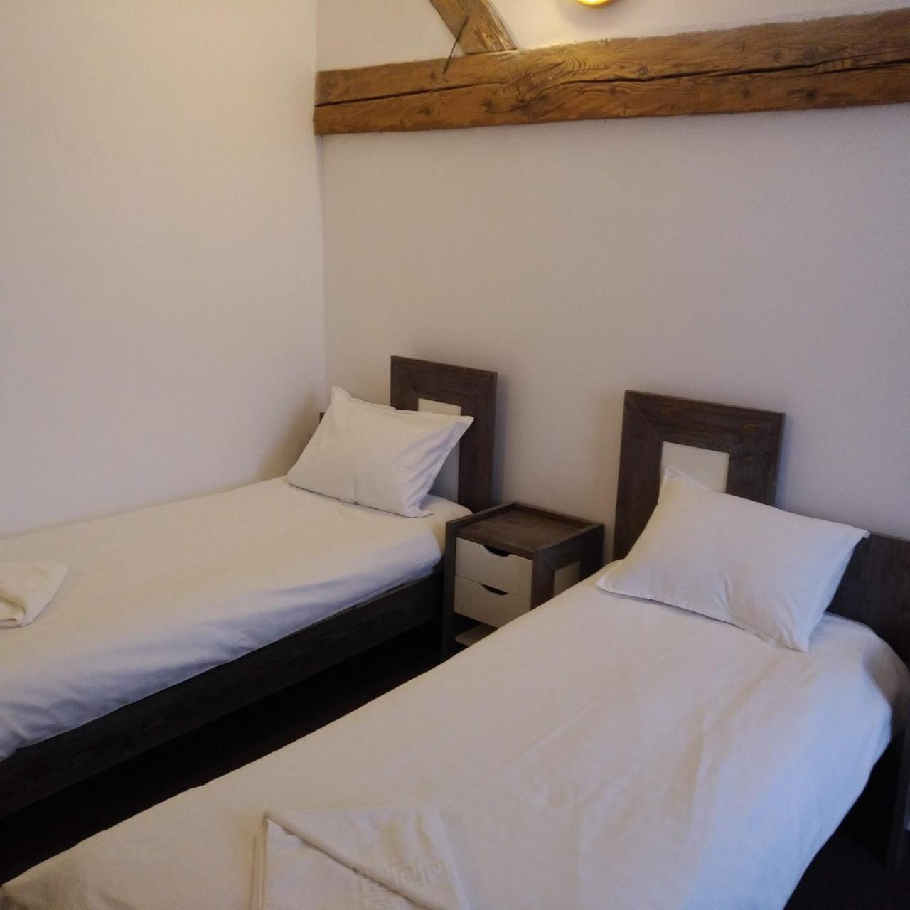 Cristian Inn Bagian luar foto